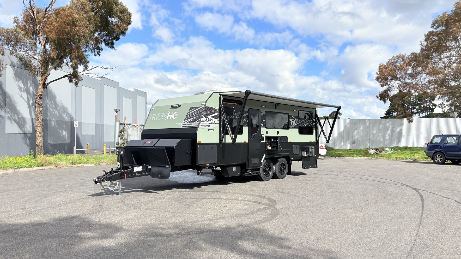 Grand Rover External 6